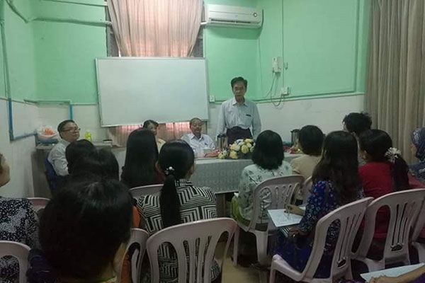 ပေါင်းကူးဖြေရန်အတွက် သင်ကြားပေးခြင်း